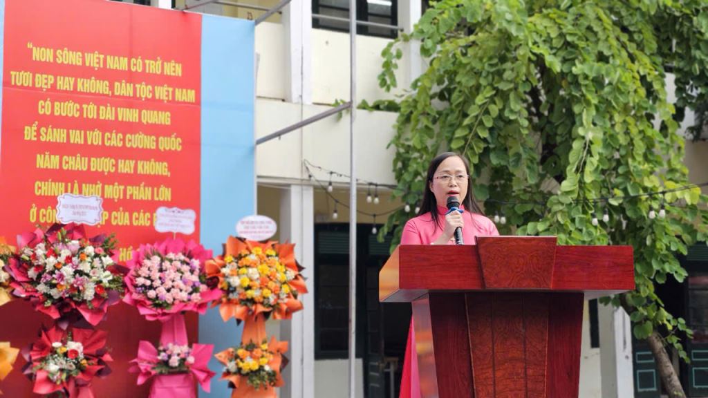 Nhà giáo Nguyễn Thị Hoa Chi